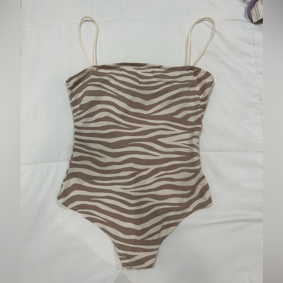 Zebra bodysuit. Super soft material. Size small. - Picture 2 of 3